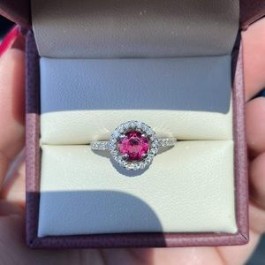 14k white gold Diamond ring